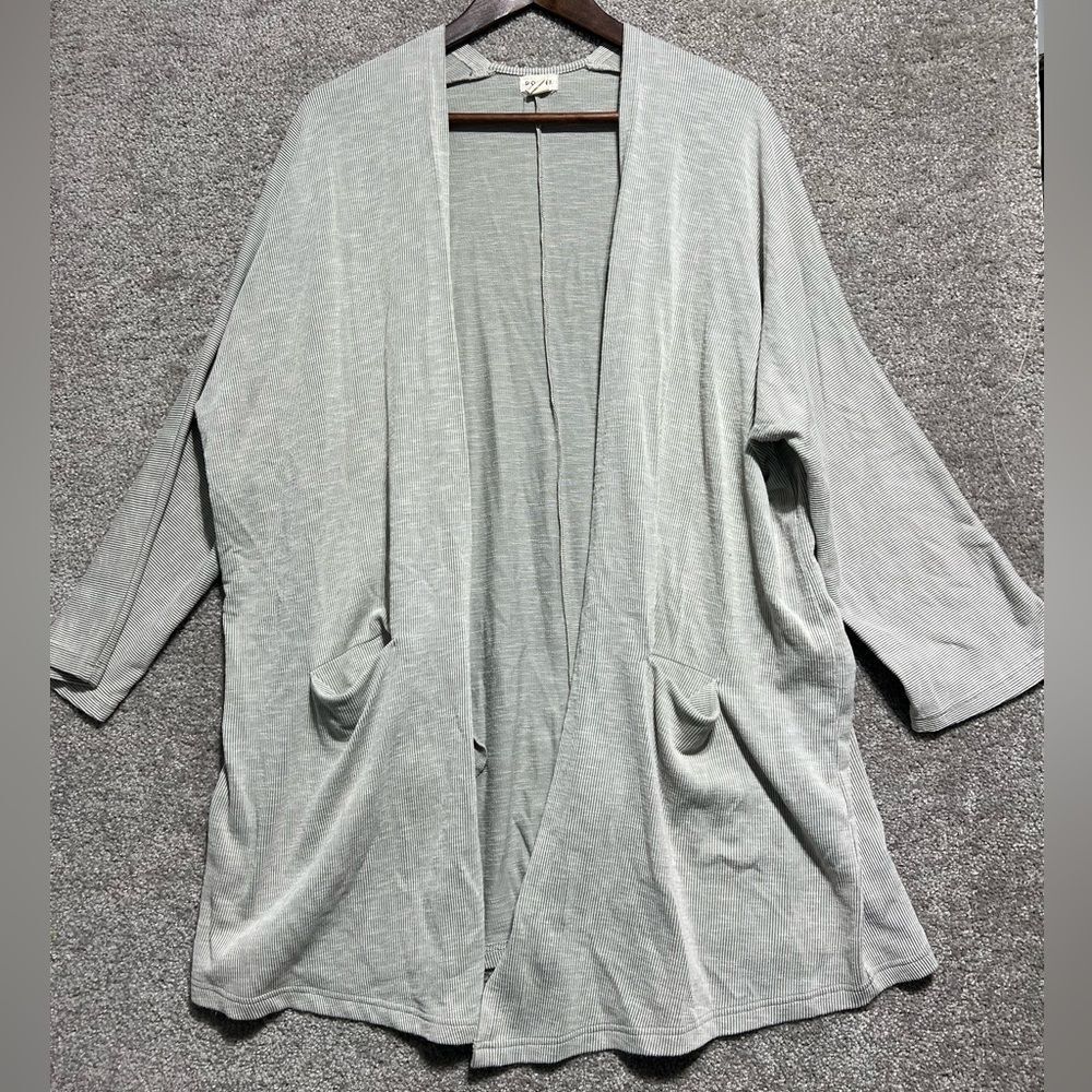 Donni Woman’s One Size Grey Ribbed Knit Open Front Pocket Cardigan